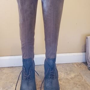 Donald J pliner boots. Very Classy,Gently used.